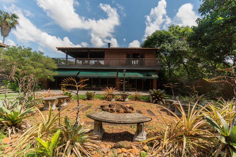 UMA CASA DE CHARME - Carapicuíba - 