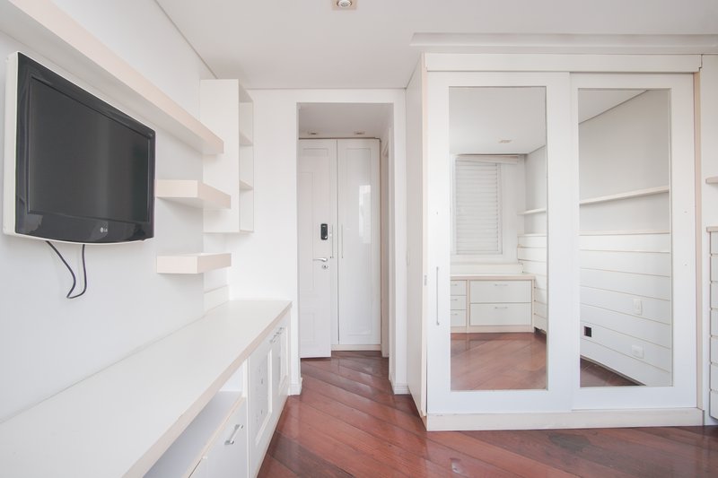 TRIPLEX NO MORUMBI - São Paulo - 