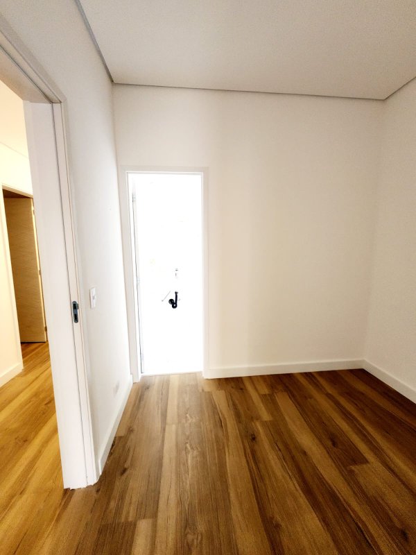 Vendo casa nova - condomínio Newville Rua Sabiá Santana de Parnaíba - 