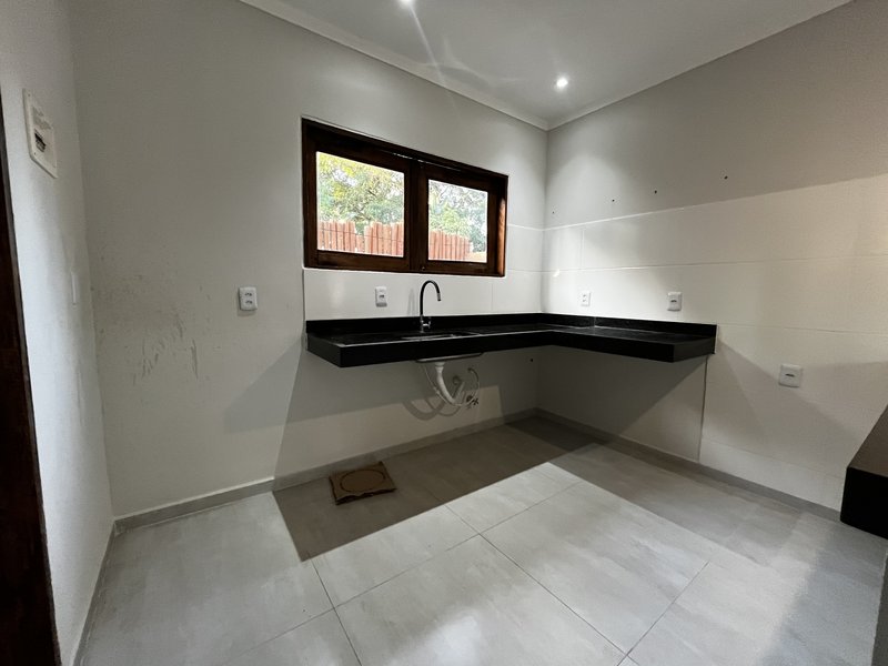 Casa de 2 dormitórios em condomínio / estrada da balsa / aceita fazer sublocação Estrada da balsa  Porto Seguro - 