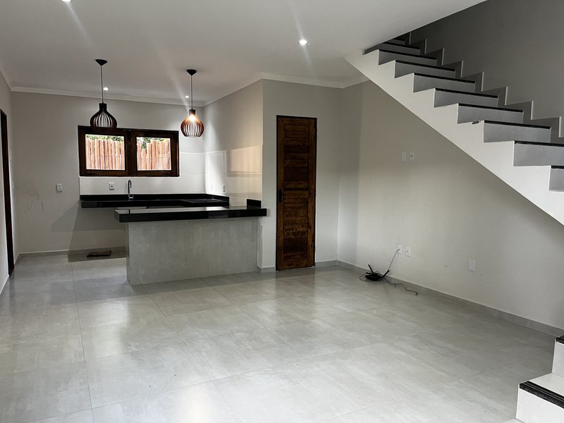 Casa de 2 dormitórios em condomínio / estrada da balsa / aceita fazer sublocação Estrada da balsa  Porto Seguro - 
