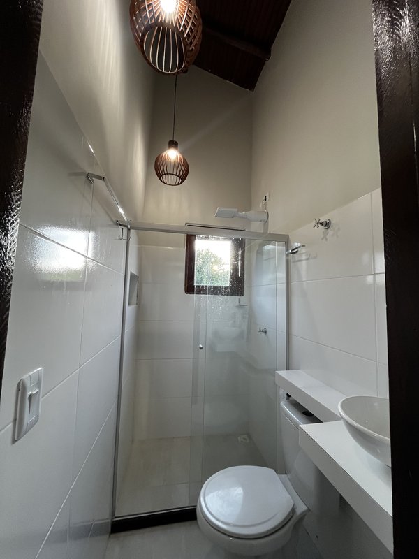 Casa de 2 dormitórios em condomínio / estrada da balsa / aceita fazer sublocação Estrada da balsa  Porto Seguro - 