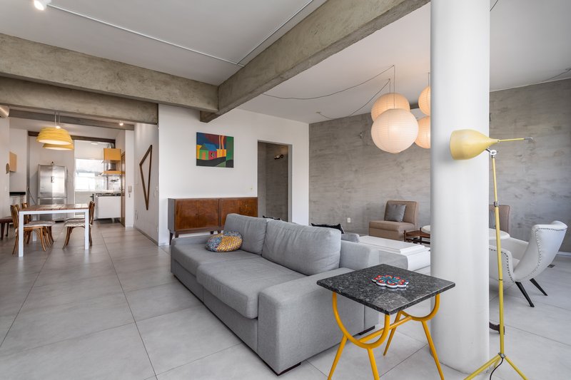 Luz, fluidez e conforto em Ipanema - apartamento de 130m² reformado Rua Gomes Carneiro Rio de Janeiro - 