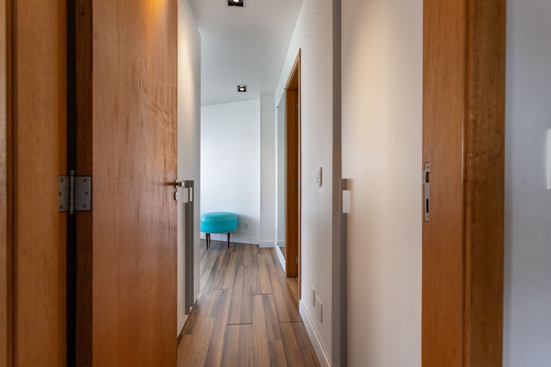 Luz, fluidez e conforto em Ipanema - apartamento de 130m² reformado Rua Gomes Carneiro Rio de Janeiro - 