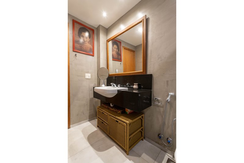 Luz, fluidez e conforto em Ipanema - apartamento de 130m² reformado Rua Gomes Carneiro Rio de Janeiro - 
