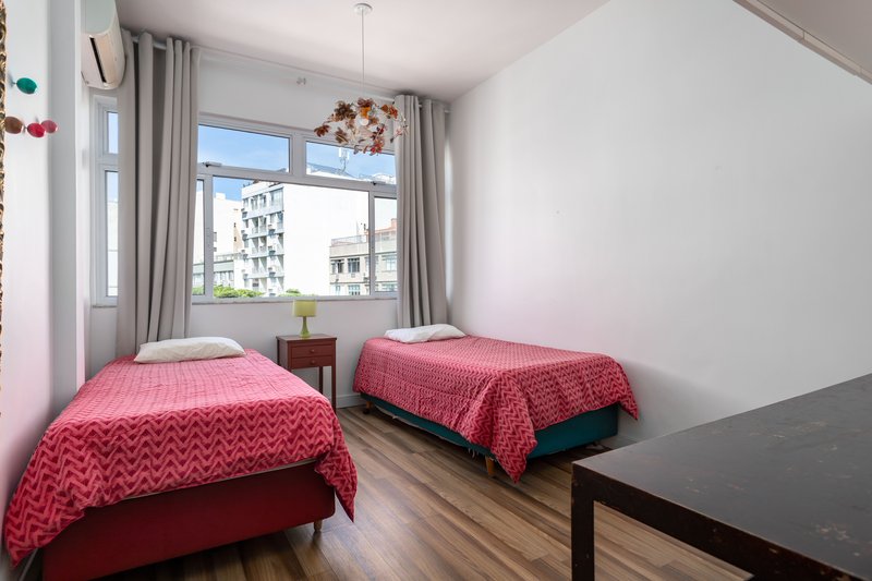 Luz, fluidez e conforto em Ipanema - apartamento de 130m² reformado Rua Gomes Carneiro Rio de Janeiro - 