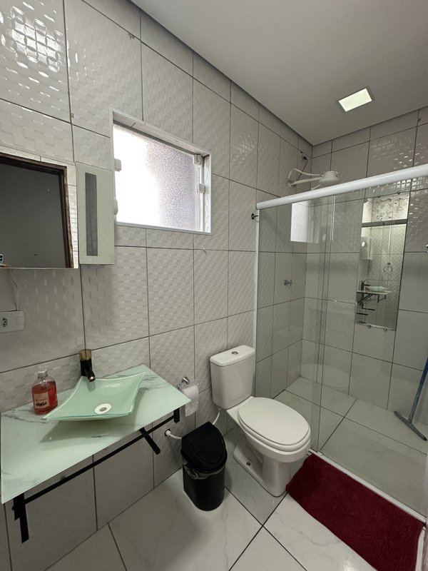 IMPERDÍVEL! CASA COM PISCINA E ÁREA GOURMET – ESTÂNCIA LAGO AZUL Avenida Arco Íris Franco da Rocha - 