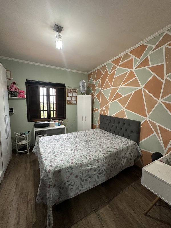 IMPERDÍVEL! CASA COM PISCINA E ÁREA GOURMET – ESTÂNCIA LAGO AZUL Avenida Arco Íris Franco da Rocha - 