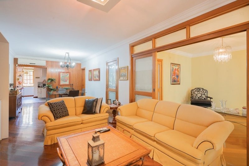 Apartamento Saint Moritz Apto 1 243m² 5D Ronald de Carvalho Porto Alegre - 