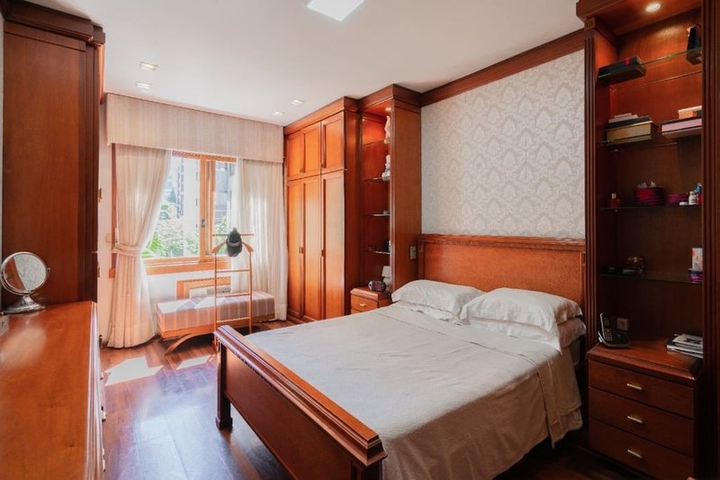 Apartamento Saint Moritz Apto 1 243m Ronald de Carvalho Porto Alegre - 