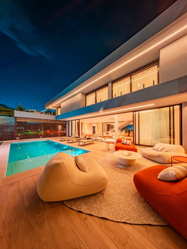 CASA DE ALTO LUXO NO VILLA SOLAIA ALPHAVILLE Av. Piraíba, 520 Barueri - 