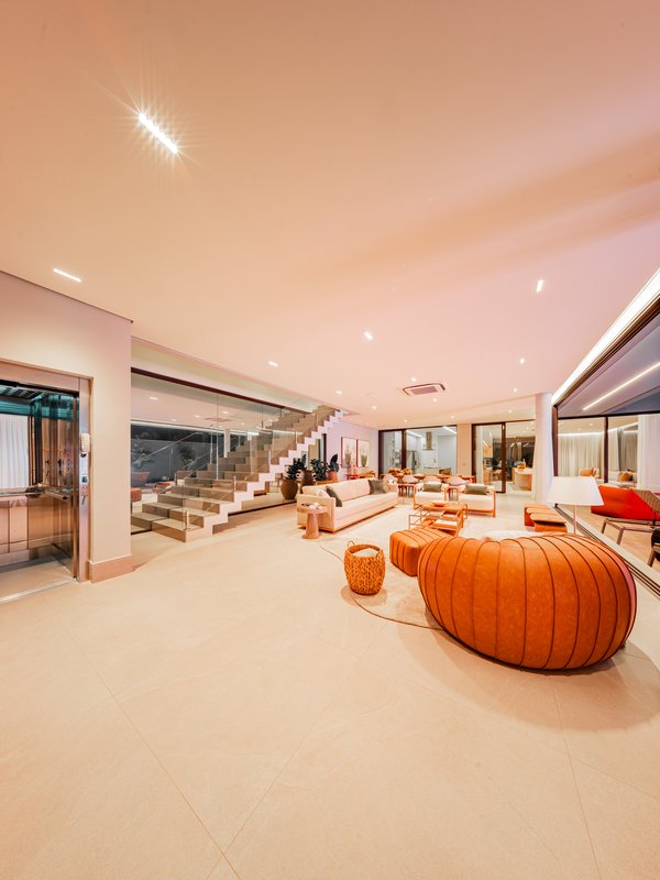 CASA DE ALTO LUXO NO VILLA SOLAIA ALPHAVILLE Av. Piraíba, 520 Barueri - 
