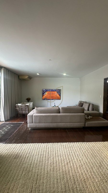 Casa Térrea com 4 Suítes no Jardim Esplanada - São José dos Campos - 