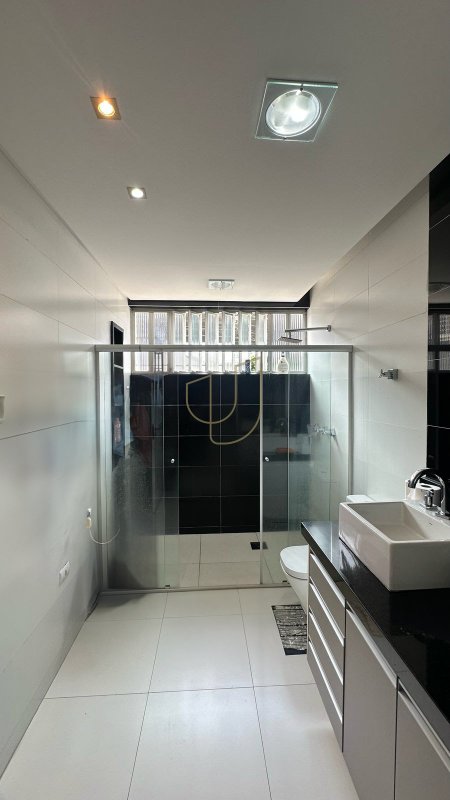 Casa Térrea com 4 Suítes no Jardim Esplanada - São José dos Campos - 