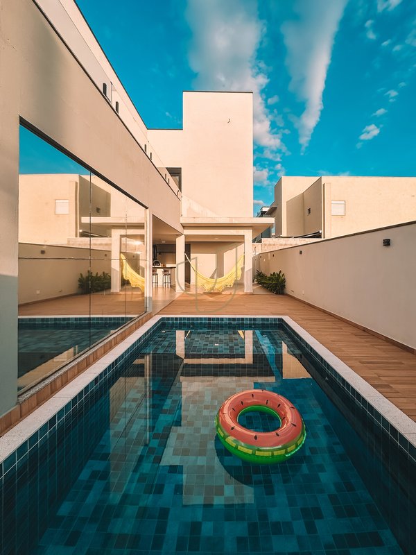 Casa com 3 Suítes no Condomínio Reserva Rudá - São José dos Campos - 