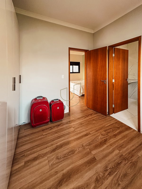 Casa com 3 Suítes no Condomínio Reserva Rudá - São José dos Campos - 