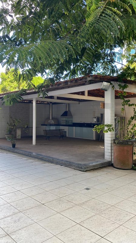 APARTAMENTO 3 QUARTOS SUÍTE 2 GARAGENS ELEVADOR PORTARIA 24 H À VENDA NA GRAÇA! Rua Manoel Barreto Salvador - 
