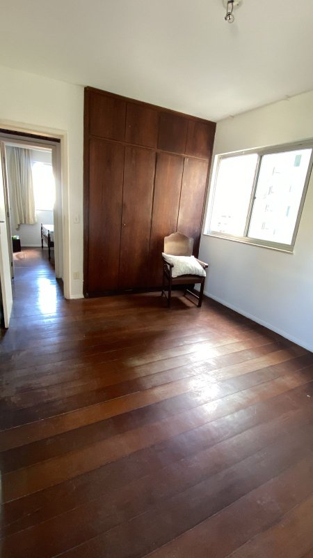 APARTAMENTO 3 QUARTOS SUÍTE 2 GARAGENS ELEVADOR PORTARIA 24 H À VENDA NA GRAÇA! Rua Manoel Barreto Salvador - 