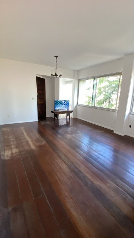 APARTAMENTO 3 QUARTOS SUÍTE 2 GARAGENS ELEVADOR PORTARIA 24 H À VENDA NA GRAÇA! Rua Manoel Barreto Salvador - 