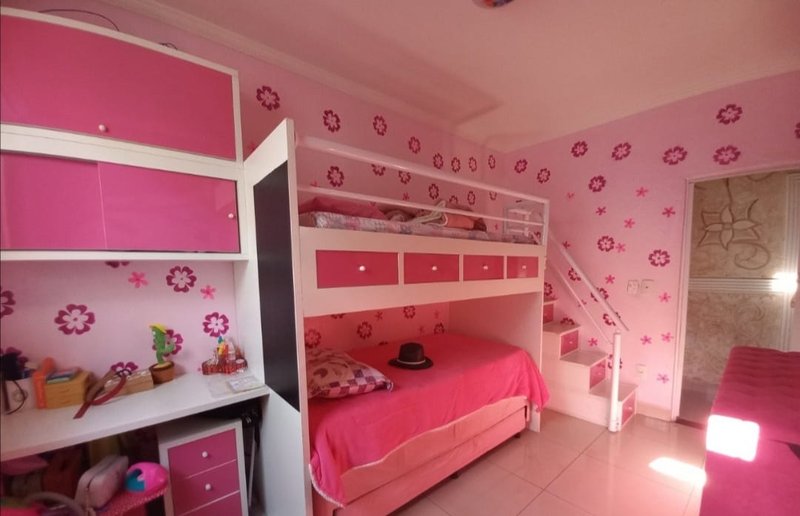 Excelente casa com 03 dormitórios para venda - Mirim -  Praia Grande - SP Rua Trinta e Um de Março Praia Grande - 
