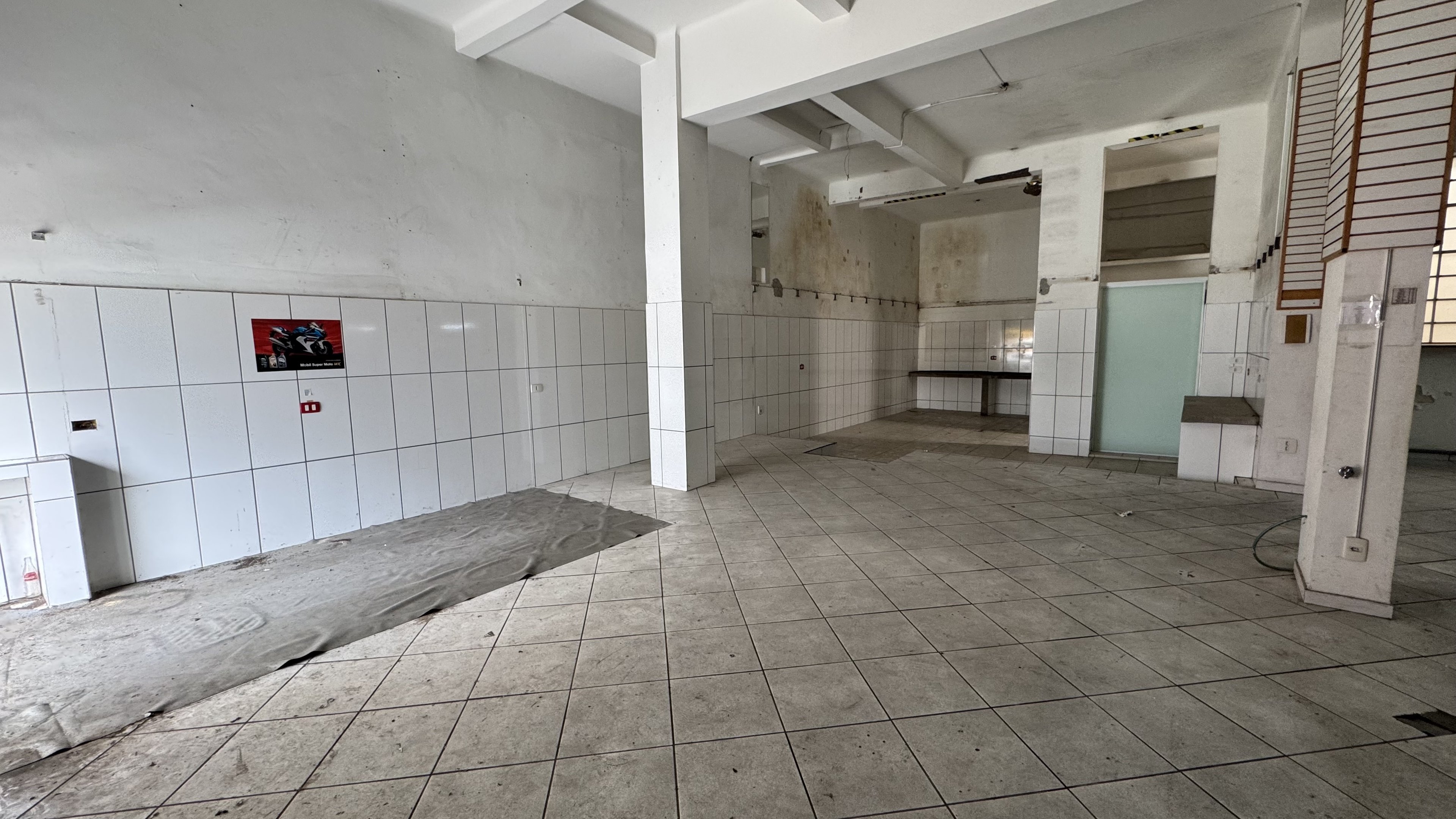 Prédio Inteiro para alugar, 85m² - Foto 1