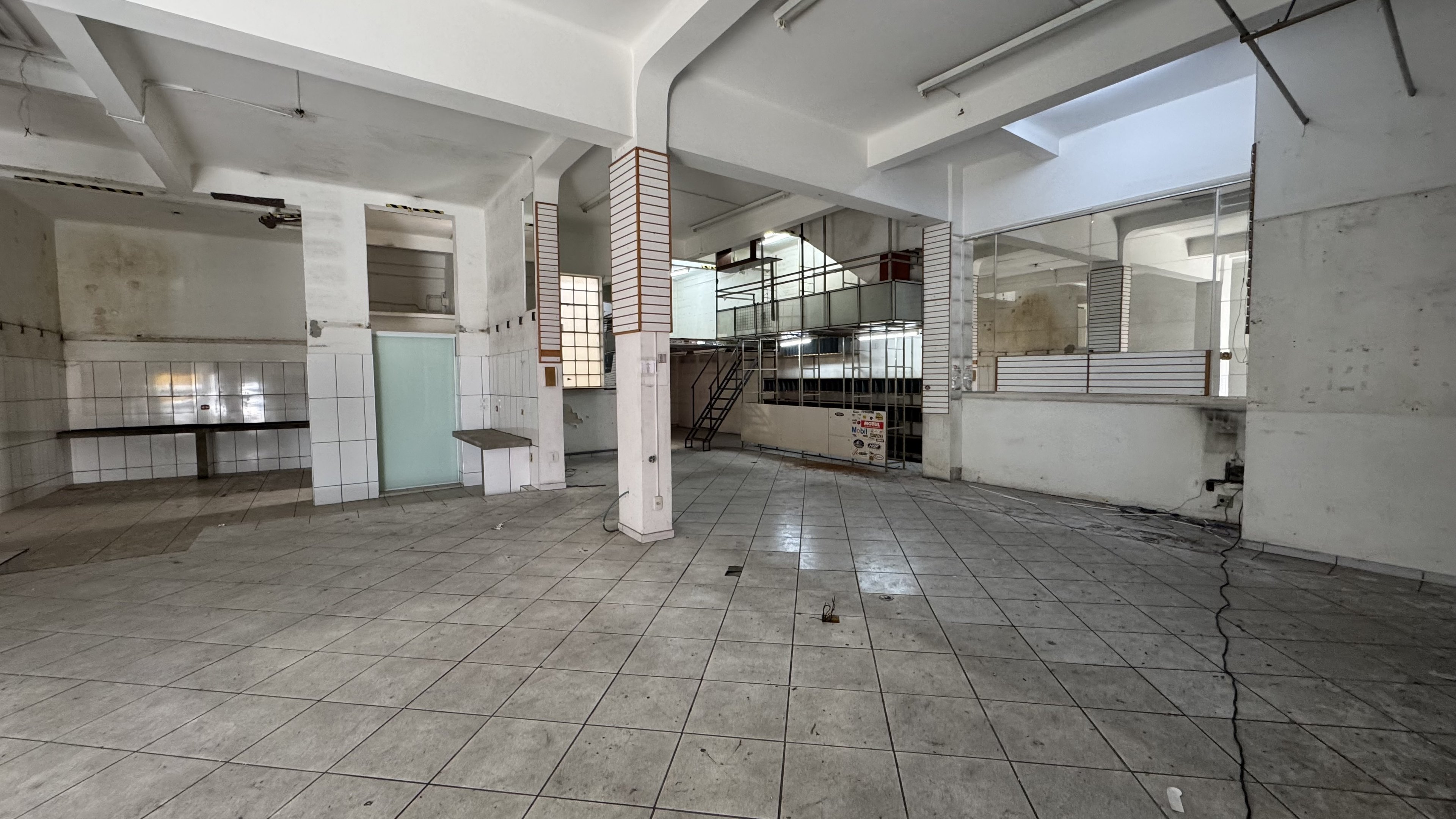 Prédio Inteiro para alugar, 85m² - Foto 2