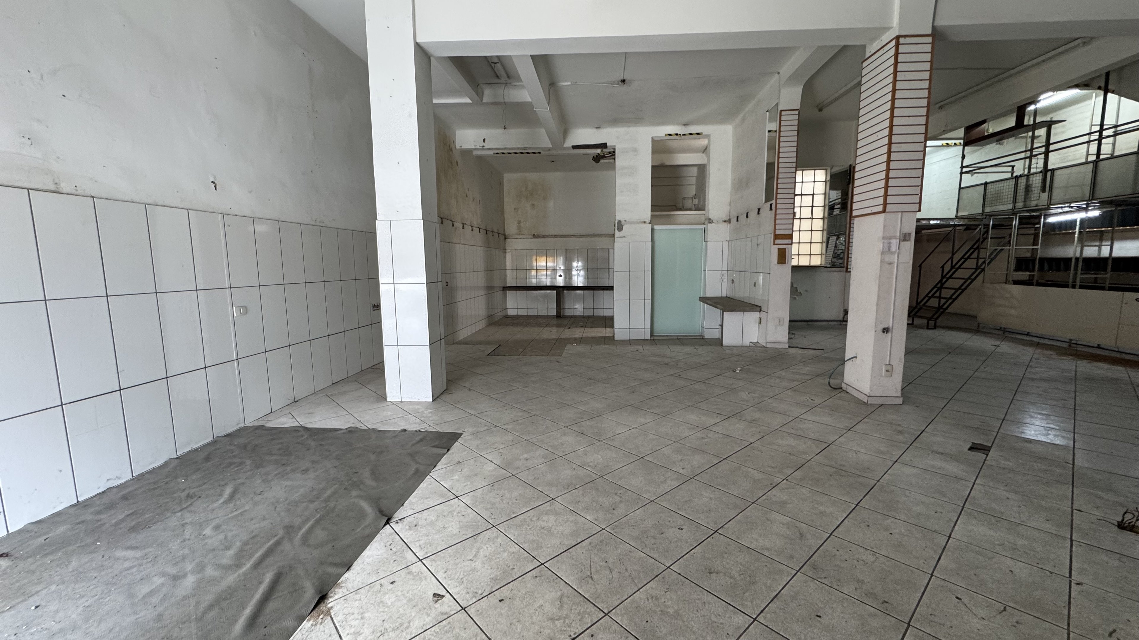 Prédio Inteiro para alugar, 85m² - Foto 3