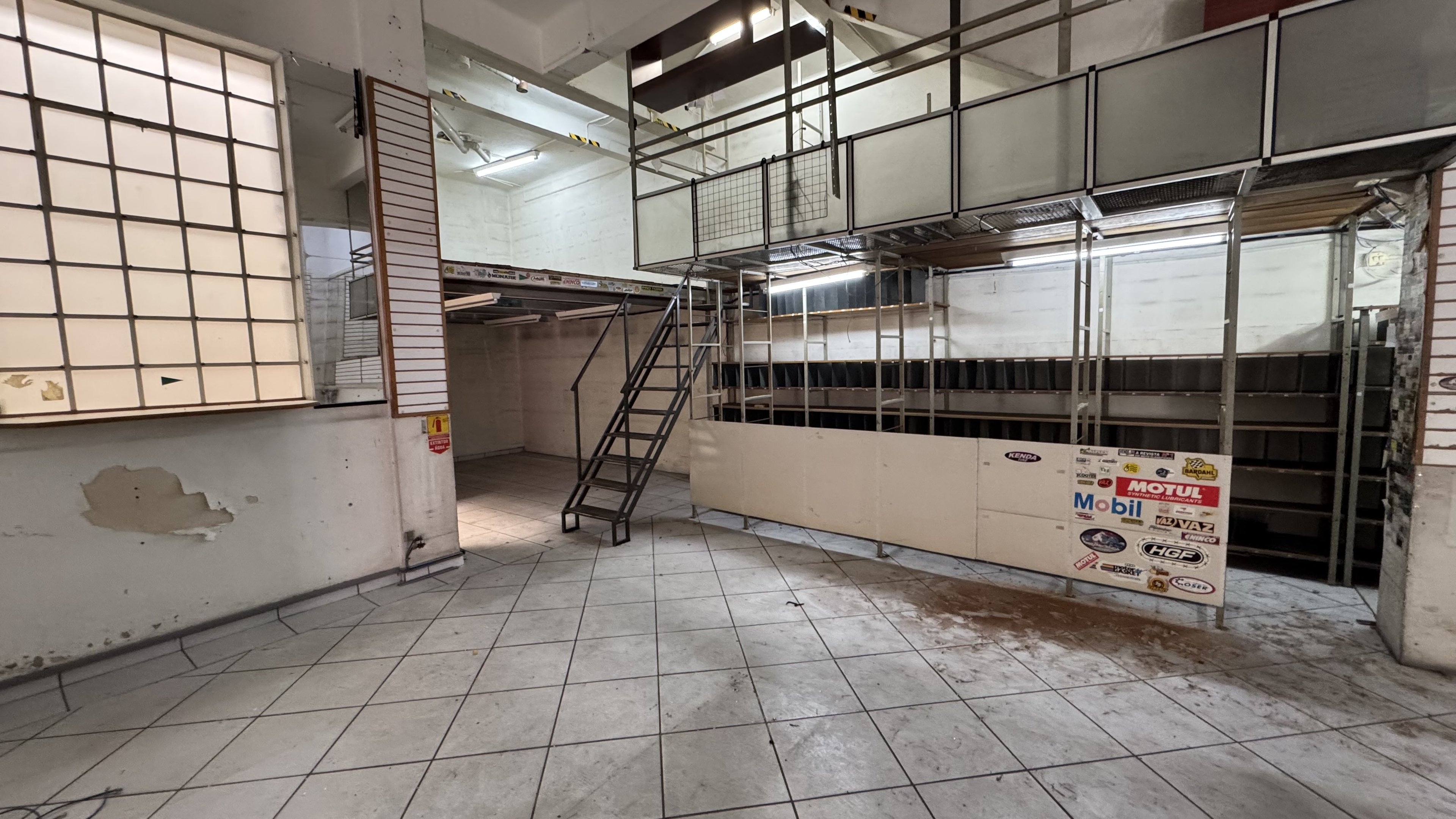 Prédio Inteiro para alugar, 85m² - Foto 8
