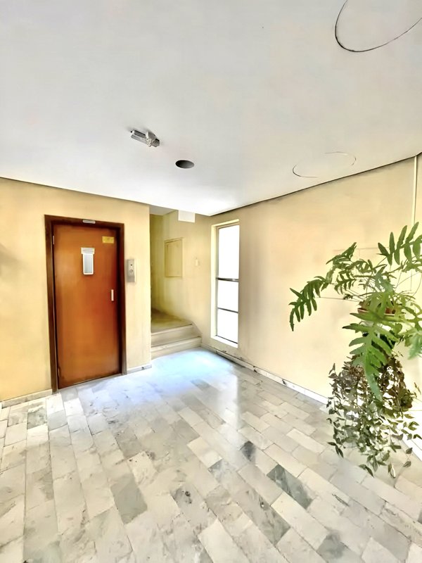 R$ 350.000 - IMPERDÍVEL - APARTAMENTO - REFORMADO - 44M2 - 1 DORM - 1 VAGA - ELEVADOR Rua Professor Álvaro Alvim Porto Alegre - 