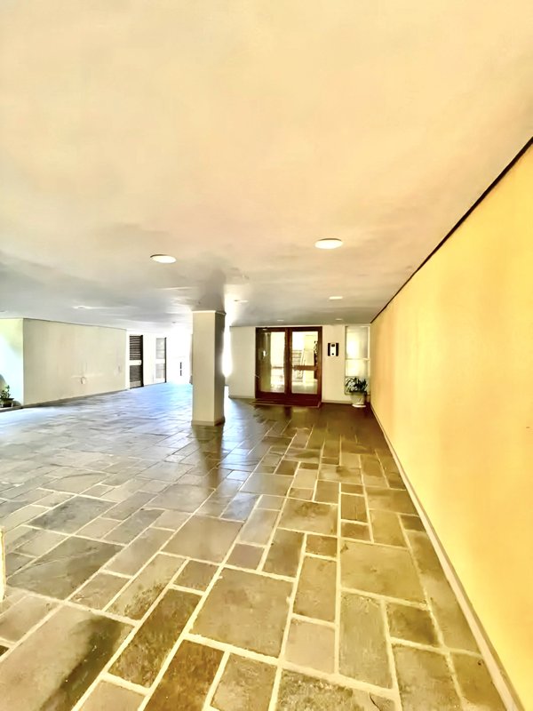 R$ 350.000 - IMPERDÍVEL - APARTAMENTO - REFORMADO - 44M2 - 1 DORM - 1 VAGA - ELEVADOR Rua Professor Álvaro Alvim Porto Alegre - 
