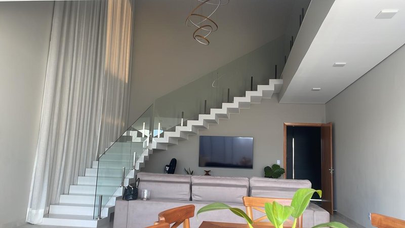 Belíssimo sobrado a venda no Residencial Monte Líbano  Santa Fé do Sul - 