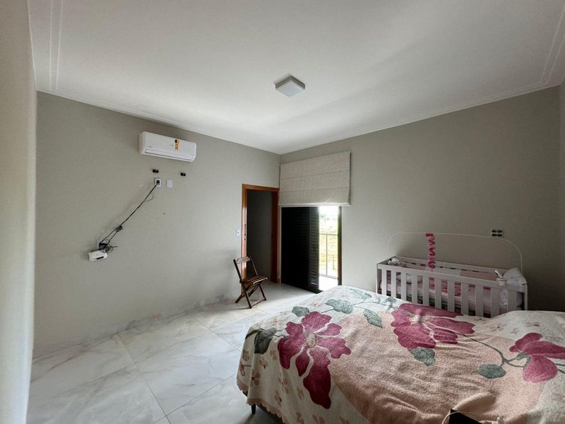 Belíssimo sobrado a venda no Residencial Monte Líbano  Santa Fé do Sul - 