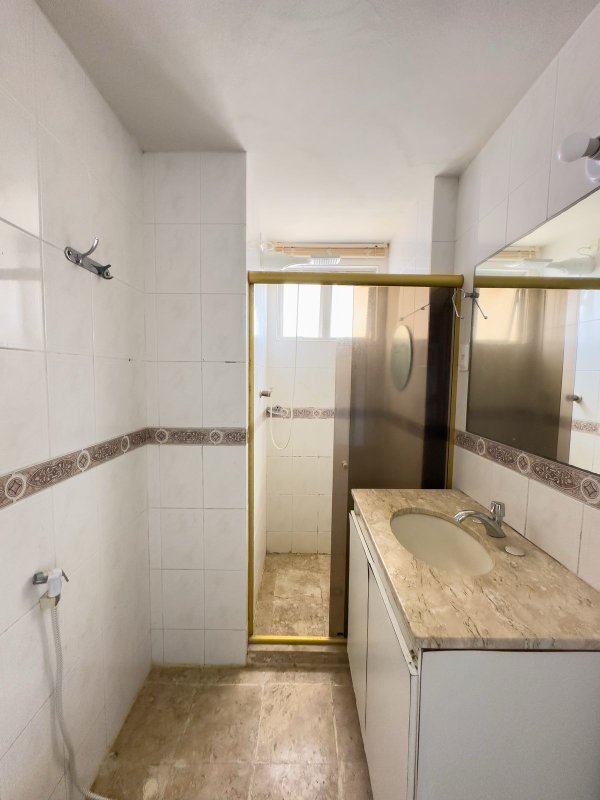 Apartamento à venda com 4 quartos sendo 2 suites, 182m² área útil por R$ 1.200.000,00 Avenida Boa Viagem Recife - 