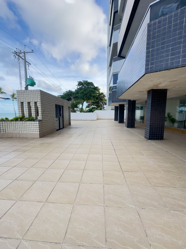 Apartamento à venda com 4 quartos sendo 2 suites, 182m² área útil por R$ 1.200.000,00 Avenida Boa Viagem Recife - 