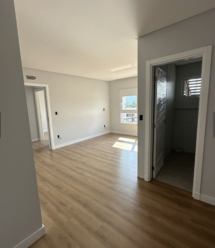 Apartamento com 2 Suítes - Timbó - 