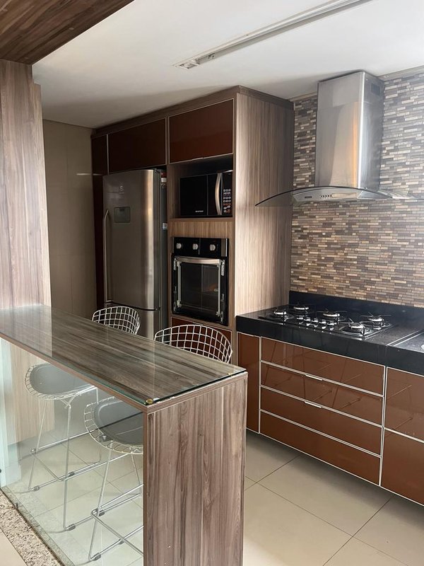 Apartamento à venda com 3 quartos sendo uma suíte, 90m² área útil por R$ 750.000,00 Rua Monsenhor Silva Recife - 