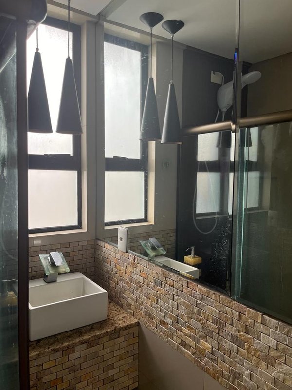 Apartamento à venda com 3 quartos sendo uma suíte, 90m² área útil por R$ 750.000,00 Rua Monsenhor Silva Recife - 