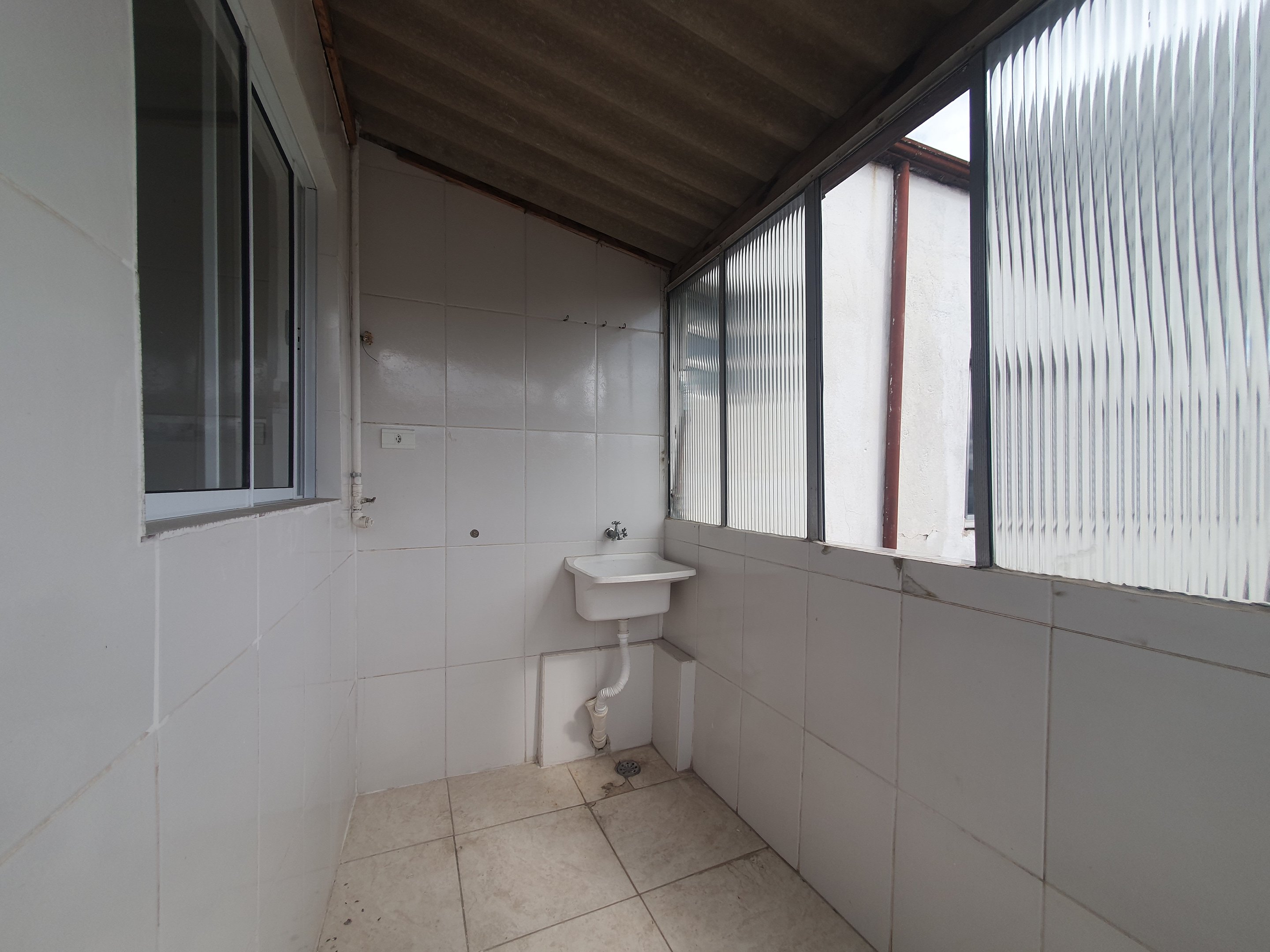 Apartamento para alugar com 2 quartos, 60m² - Foto 14
