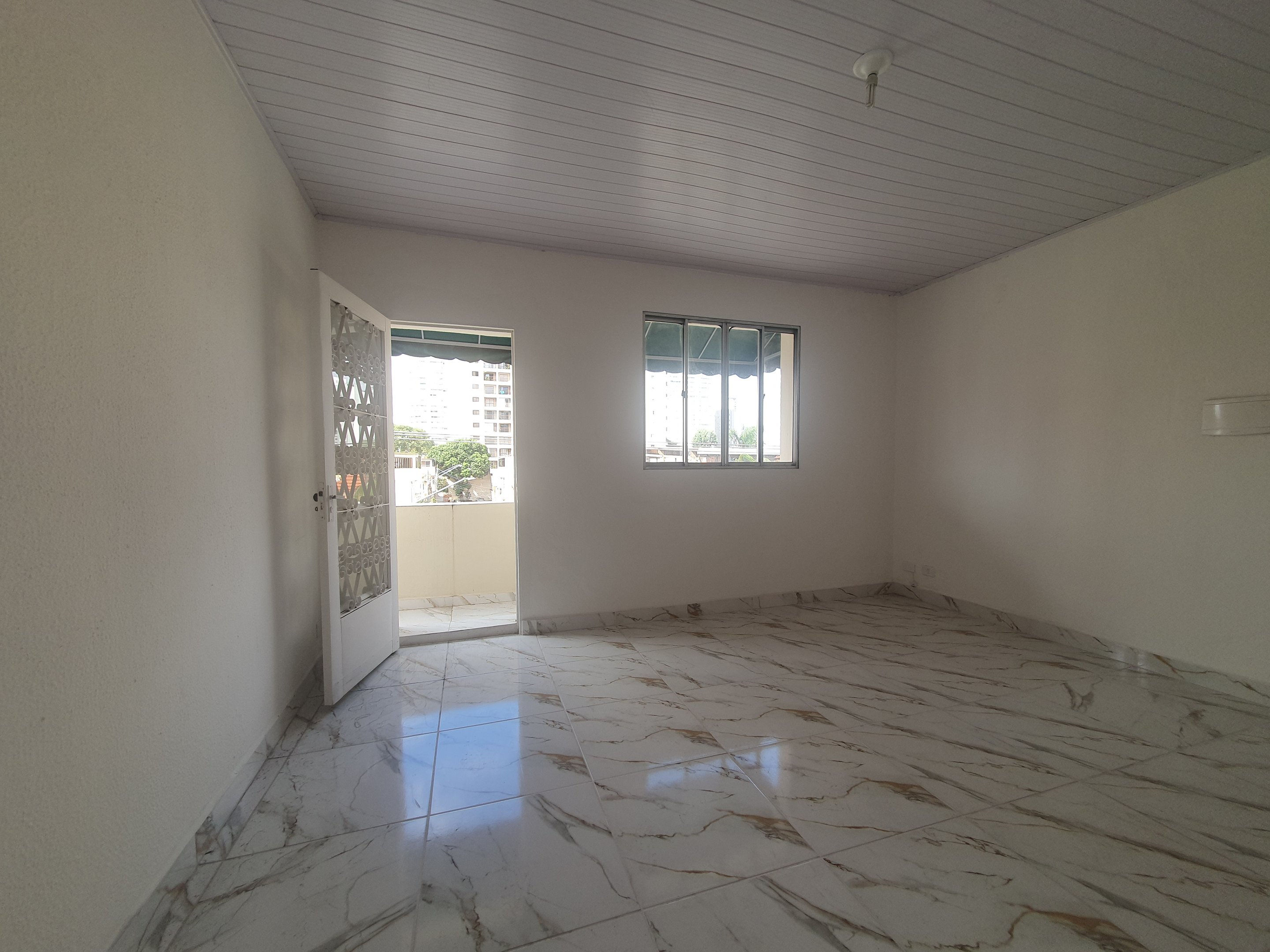 Apartamento para alugar com 2 quartos, 60m² - Foto 2