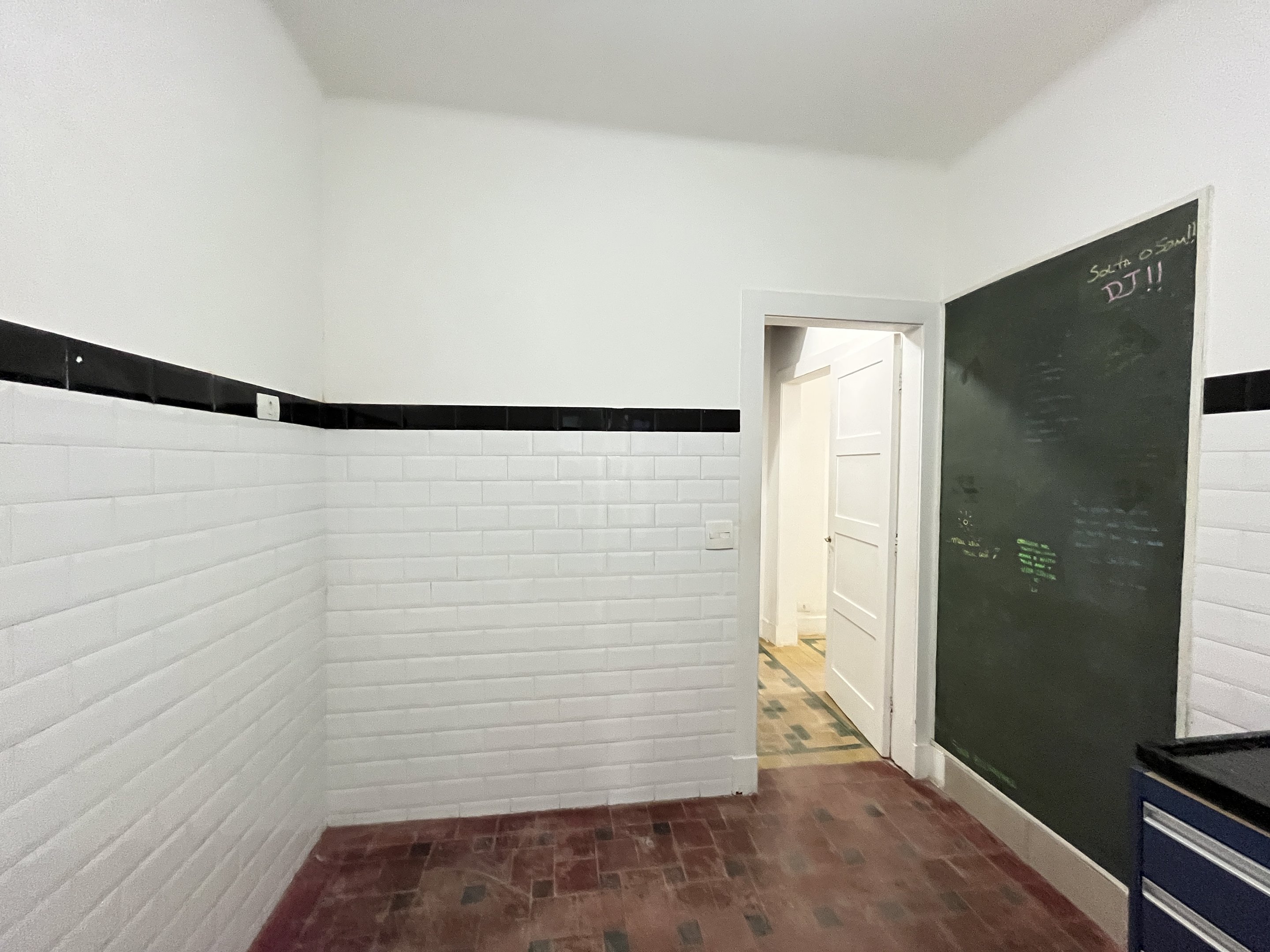 Prédio Inteiro para alugar, 74m² - Foto 13