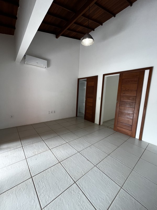 Casa de 2 suítes / 100 metros da praia / Estrada da balsa / Não aceita Pet Estrada da balsa  Porto Seguro - 