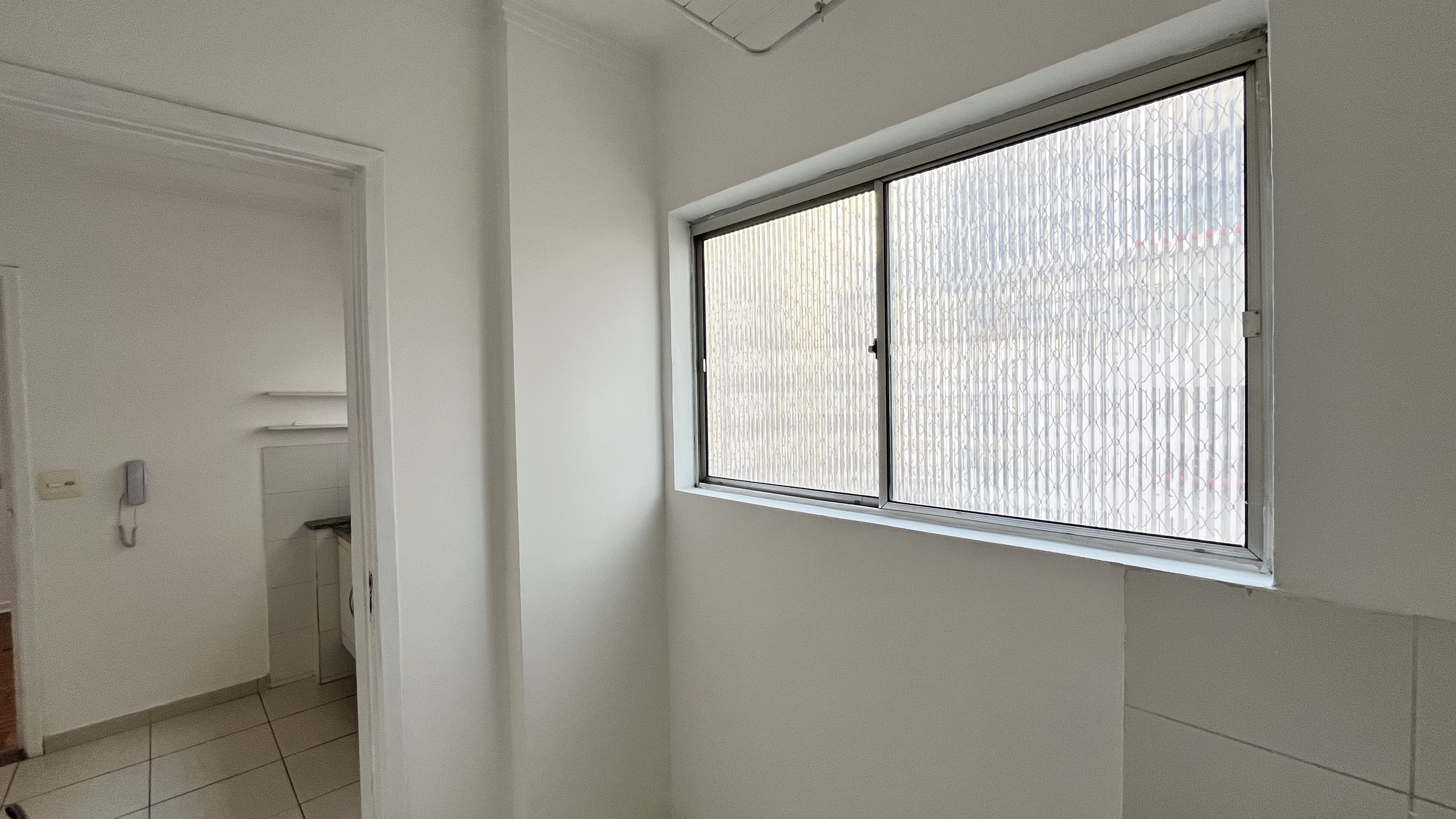 Apartamento para alugar com 1 quarto, 45m² - Foto 5