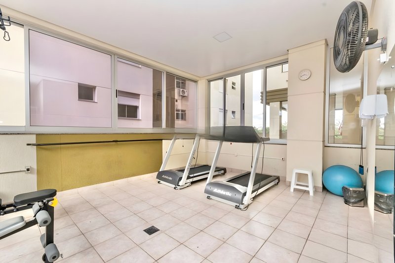 R$ 598.000 - IMPECÁVEL APARTAMENTO - 73M2 - 3 DORM - SUÍTE - CLOSET - VISTA - 1 VAGA Rua Professor Cristiano Fischer Porto Alegre - 