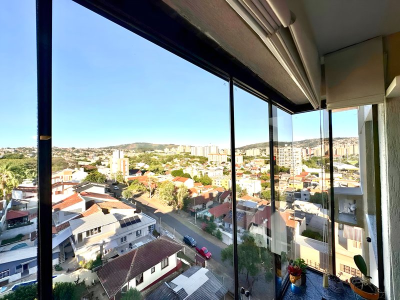 R$ 598.000 - IMPECÁVEL APARTAMENTO - 73M2 - 3 DORM - SUÍTE - CLOSET - VISTA - 1 VAGA Rua Professor Cristiano Fischer Porto Alegre - 
