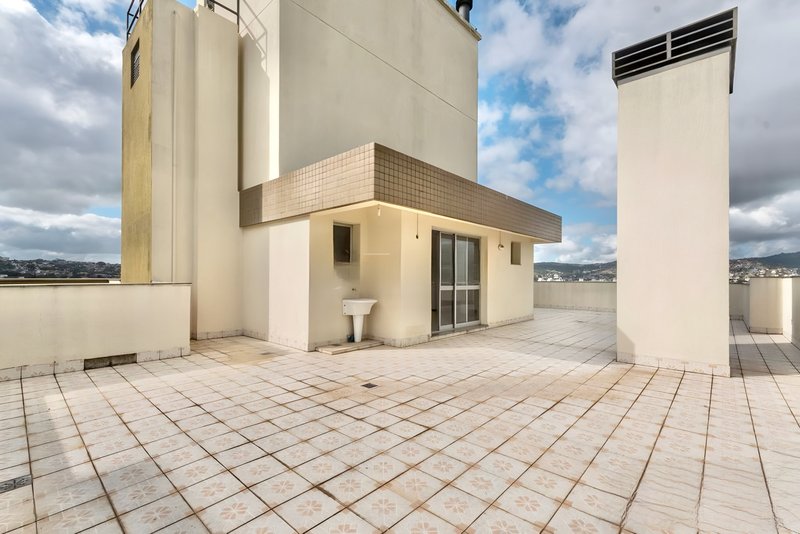 R$ 598.000 - IMPECÁVEL APARTAMENTO - 73M2 - 3 DORM - SUÍTE - CLOSET - VISTA - 1 VAGA Rua Professor Cristiano Fischer Porto Alegre - 