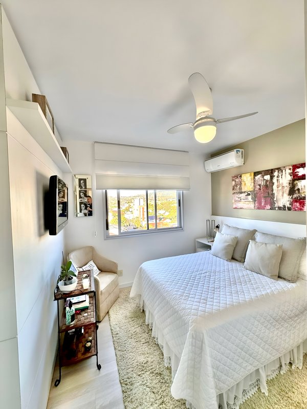 R$ 598.000 - IMPECÁVEL APARTAMENTO - 73M2 - 3 DORM - SUÍTE - CLOSET - VISTA - 1 VAGA Rua Professor Cristiano Fischer Porto Alegre - 