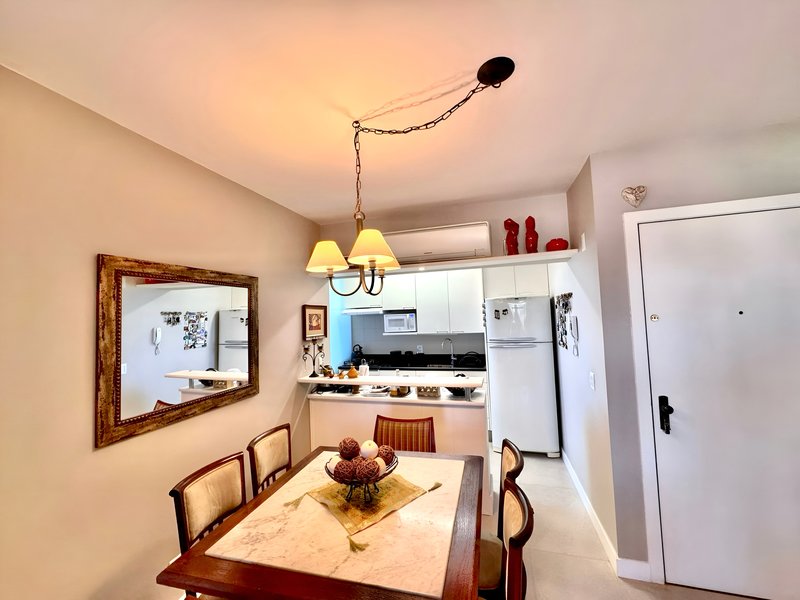 R$ 598.000 - IMPECÁVEL APARTAMENTO - 73M2 - 3 DORM - SUÍTE - CLOSET - VISTA - 1 VAGA Rua Professor Cristiano Fischer Porto Alegre - 