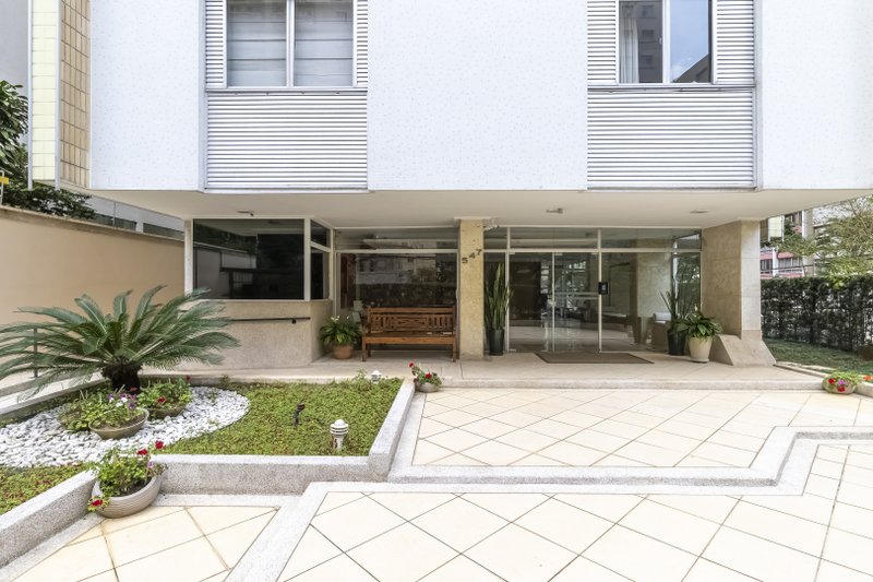 Apartamento 155m² no Paraíso 03 dorm 2 suítes 2 vagas Rua Manuel da Nóbrega São Paulo - 