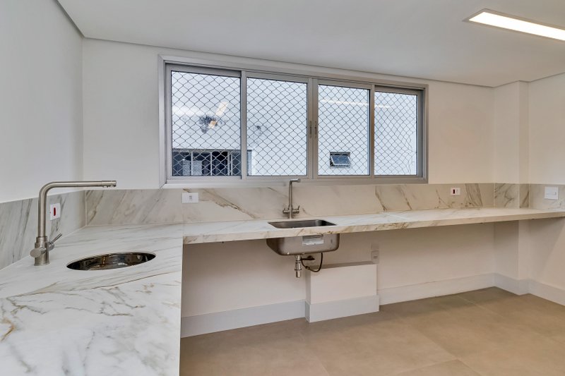 Apartamento 155m² no Paraíso 03 dorm 2 suítes 2 vagas Rua Manuel da Nóbrega São Paulo - 