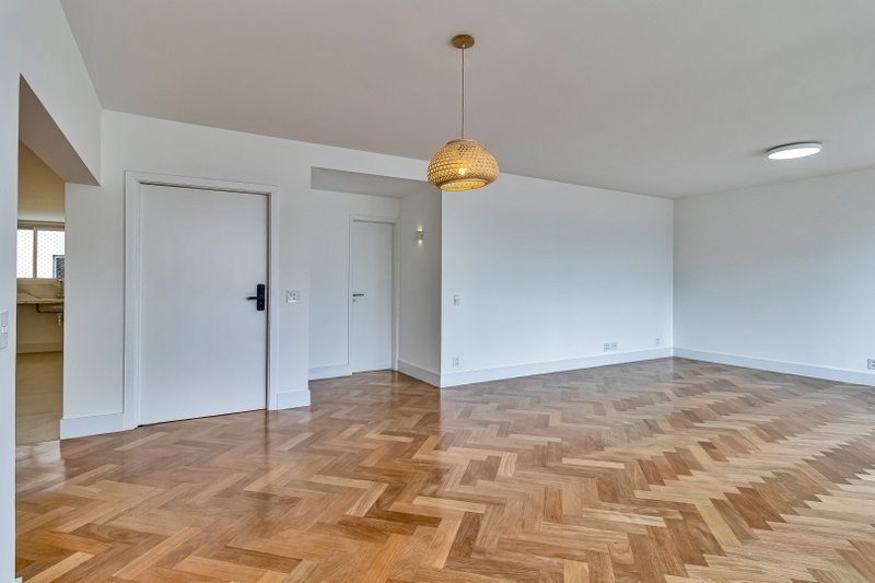 Apartamento 155m² no Paraíso 03 dorm 2 suítes 2 vagas Rua Manuel da Nóbrega São Paulo - 